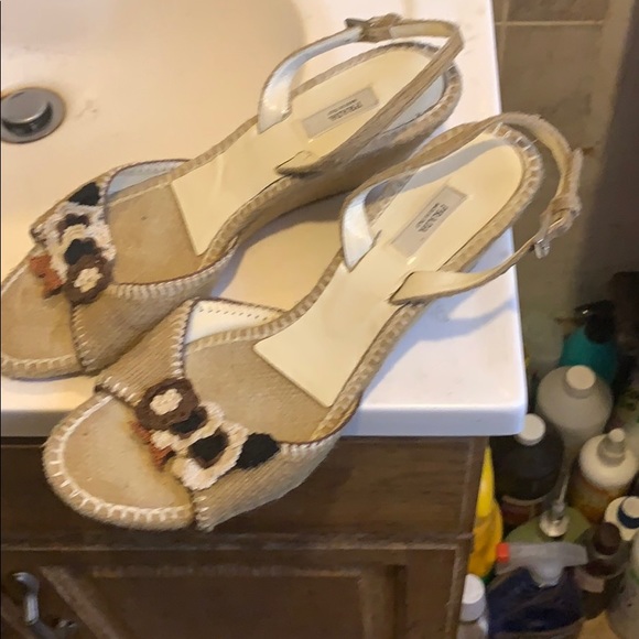 Prada shoes - Picture 9 of 9